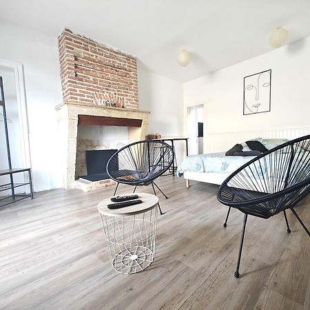 Studio Entier Proche Des Commerces - 1 A 2 Pers - Langon  Kültér fotó